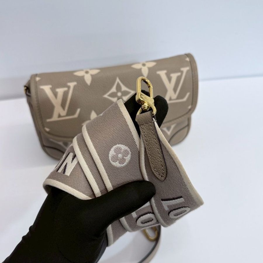 Louis Vuitton 法棍包 大象灰 晶片款-16