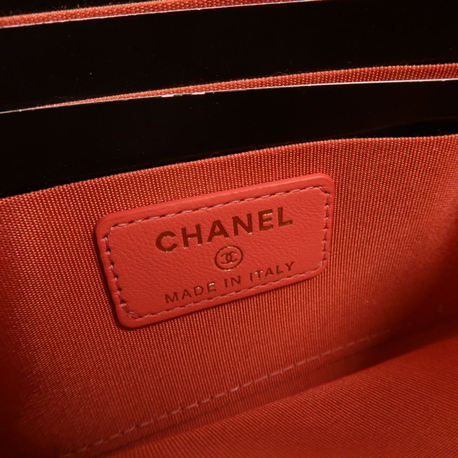 CHANEL 羊皮皮革Camellia Clutch長錢包-7