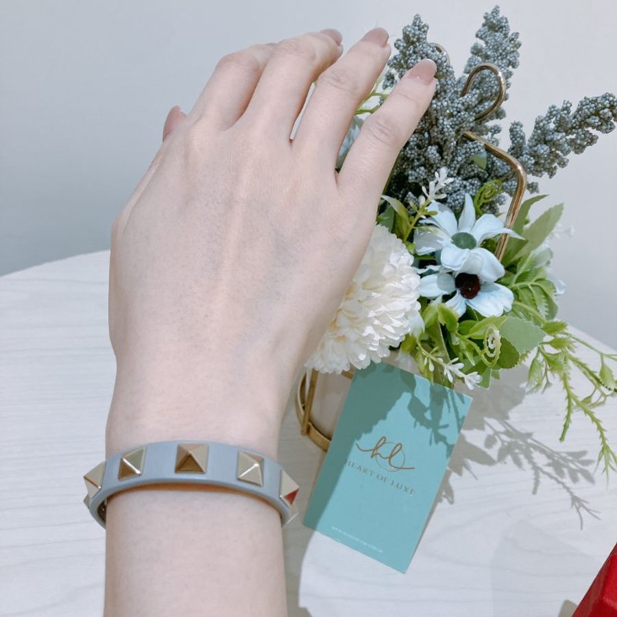 TK2101 Valentino 范倫鐵諾經典釘釘皮手環 Pastel Grey Leather Rockstud Bracelet-10
