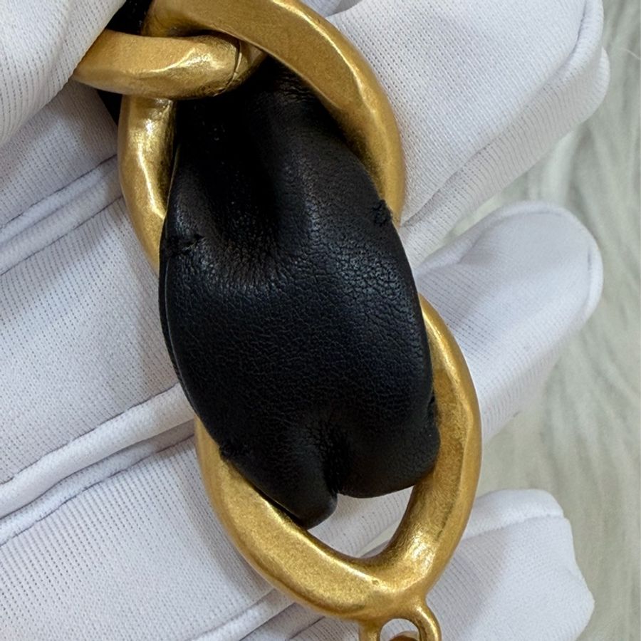 CHANEL 皮穿鍊 黑金 金釦 雙C 腰鍊 腰帶-21