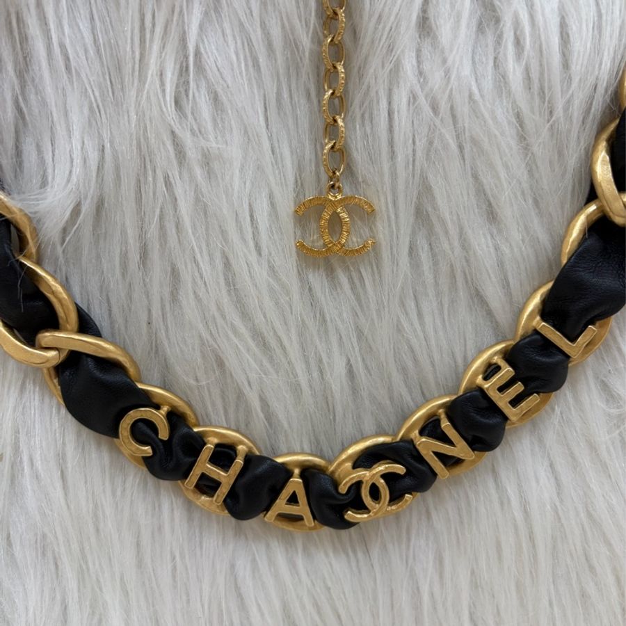 CHANEL 皮穿鍊 黑金 金釦 雙C 腰鍊 腰帶-22