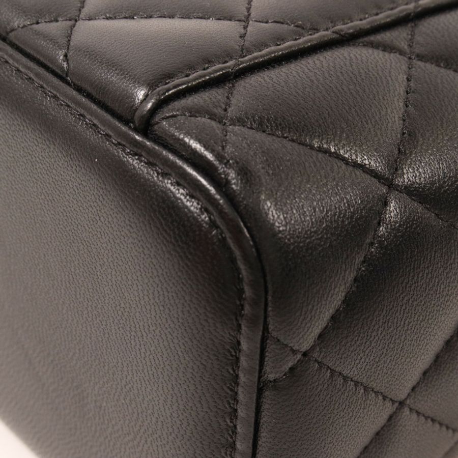 CHANEL 羊皮皮革Vanity Case鏈帶手挽肩背兩用袋-14