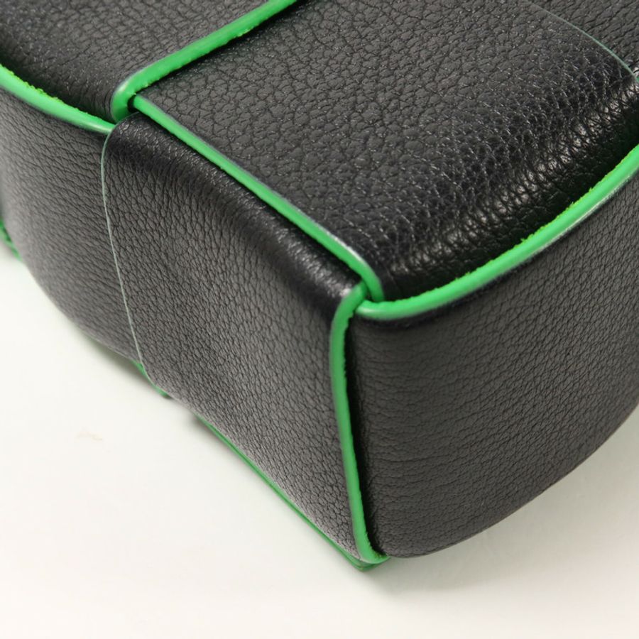 BOTTEGA VENETA 牛皮皮革Cassette Small肩背袋-14