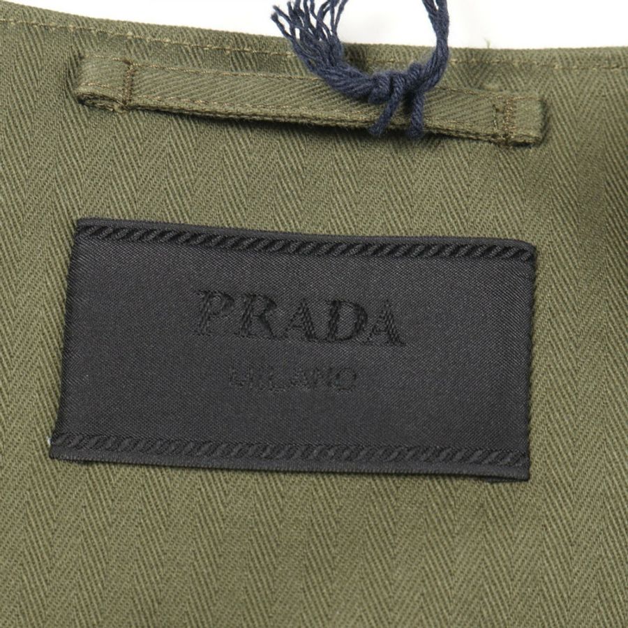 PRADA 三角標誌背心,純棉材質,卡其色,二手男款,尺寸 52-2