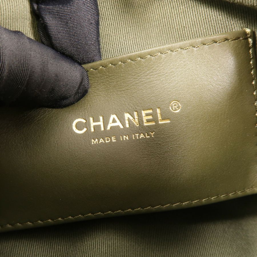 CHANEL 牛皮皮革Camera Bag Gold Ball肩背袋-8