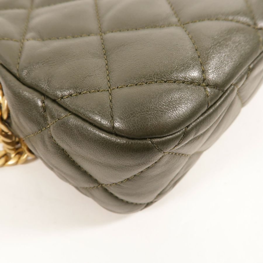 CHANEL 牛皮皮革Camera Bag Gold Ball肩背袋-13