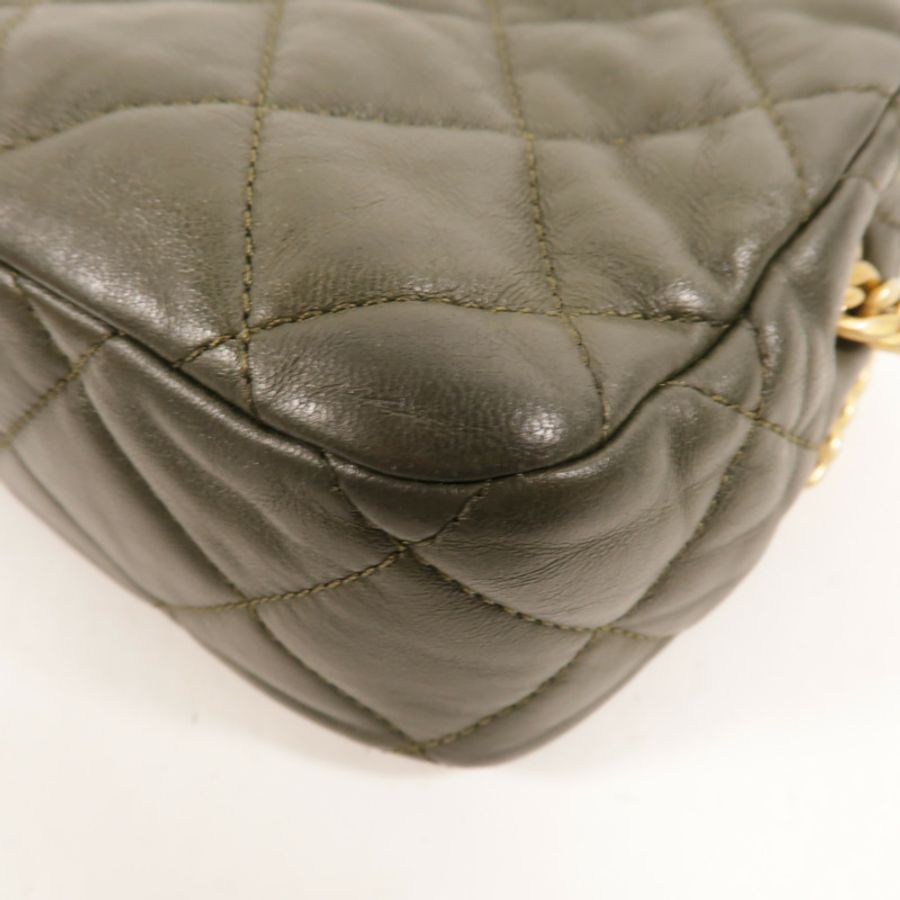 CHANEL 牛皮皮革Camera Bag Gold Ball肩背袋-14