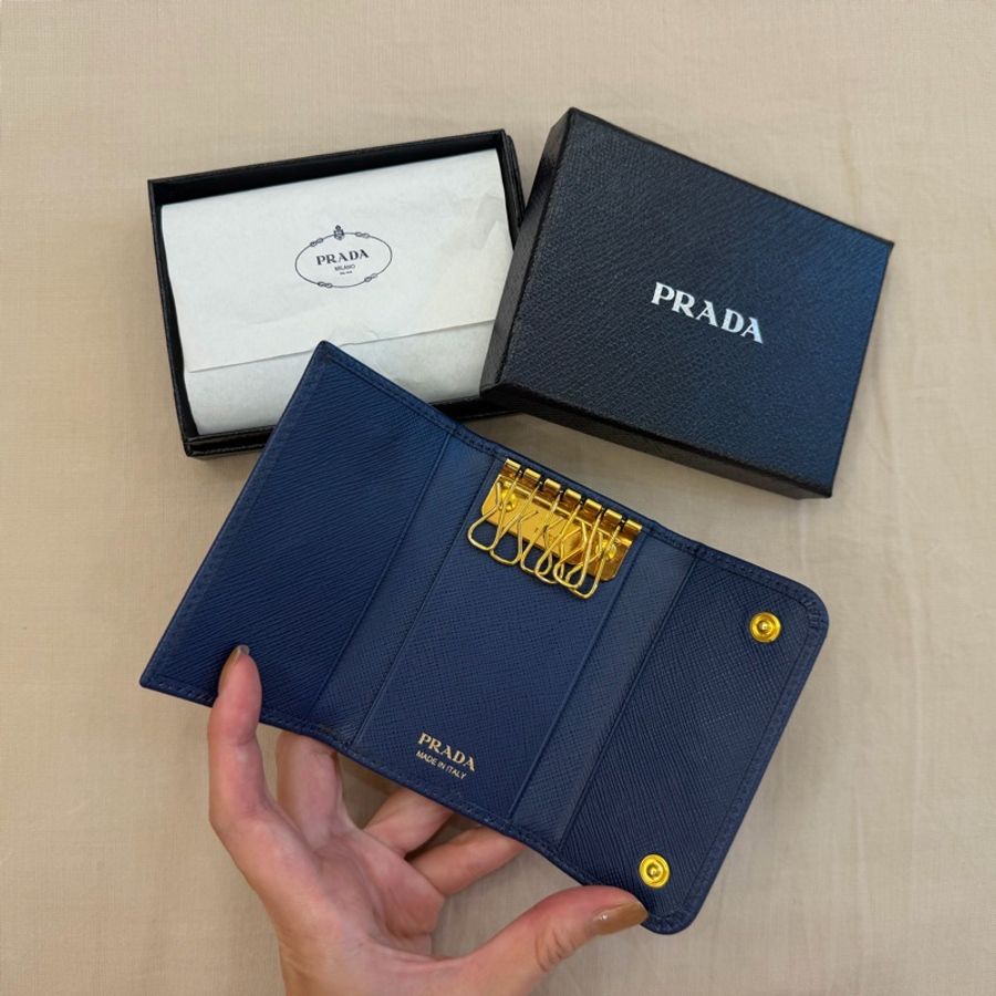 PRADA經典浮雕LOGO深藍金釦Saffinao鑰匙包卡包-1