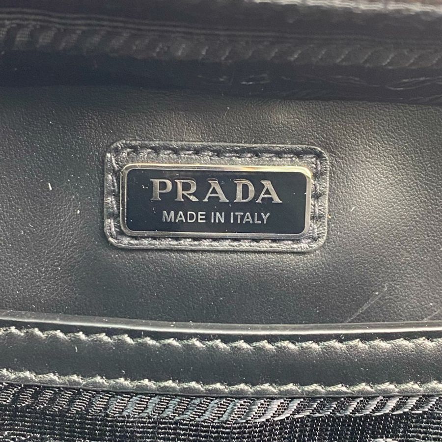 △ PRADA 普拉達 Grey Brown Saffiano Leather Brique 2 way bag 灰啡色十字壓紋皮革兩用袋 2VH069-267012441-10
