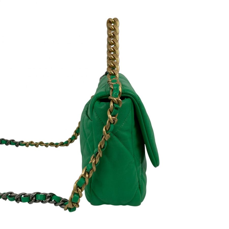 △ CHANEL 香奈兒 Green Lambskin 19 Bag Silver And Gold Tone Metal, Ruthenium-Finish Metal No.30 Chain 2 way bag 綠色小羊皮銀色和金色金屬, 鍍釕金屬No.30鎖鏈兩用袋-267012109-3