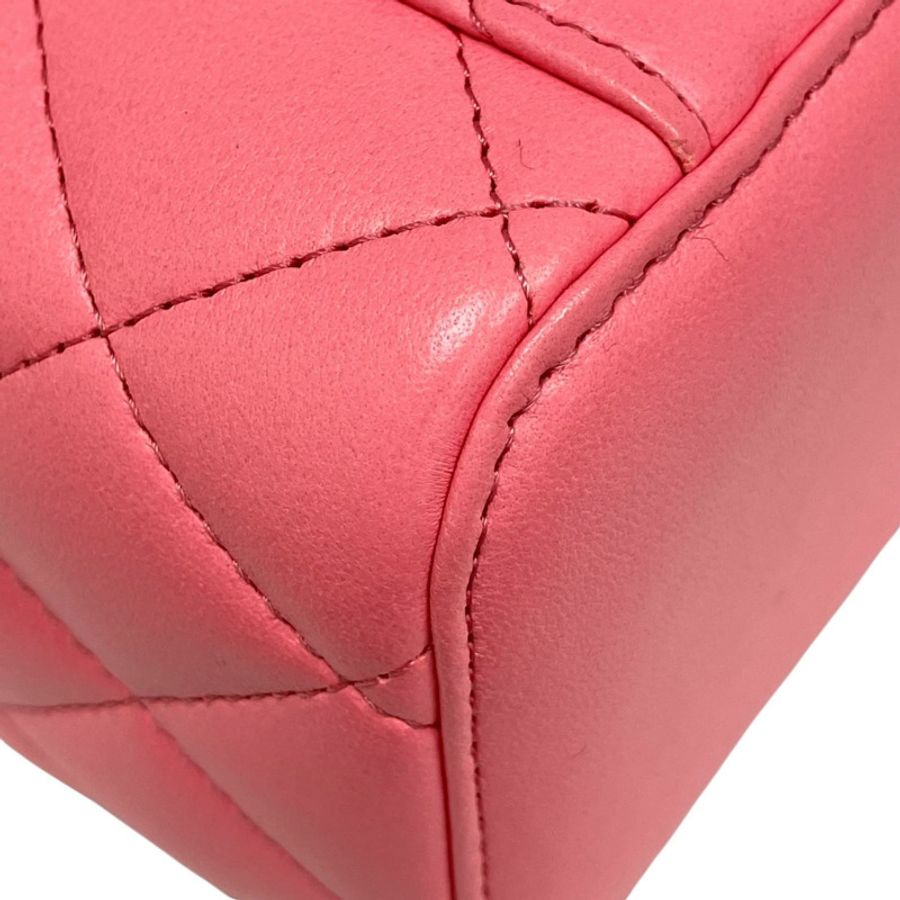 △ CHANEL 香奈兒 Pink Lambskin Gold Tone Metal Gold Ball Chain No.32 Vanity Case 粉紅色小羊皮金色金屬No.32化妝箱 AP2303-267012245-8