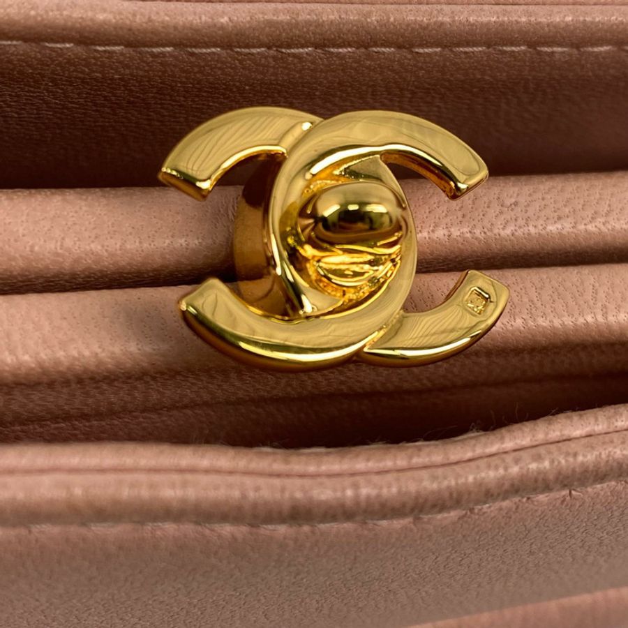 △ CHANEL 香奈兒 Pink Lambskin Gold Tone Metal No.4 Handbag 粉紅色小羊皮金色金屬No.4 手挽袋-267010885-17