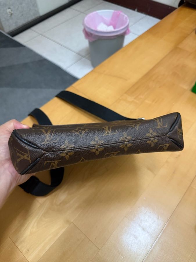 Lv經典老花翻蓋斜背包(M40935)停產-3