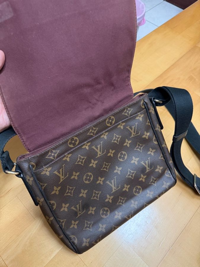 Lv經典老花翻蓋斜背包(M40935)停產-5