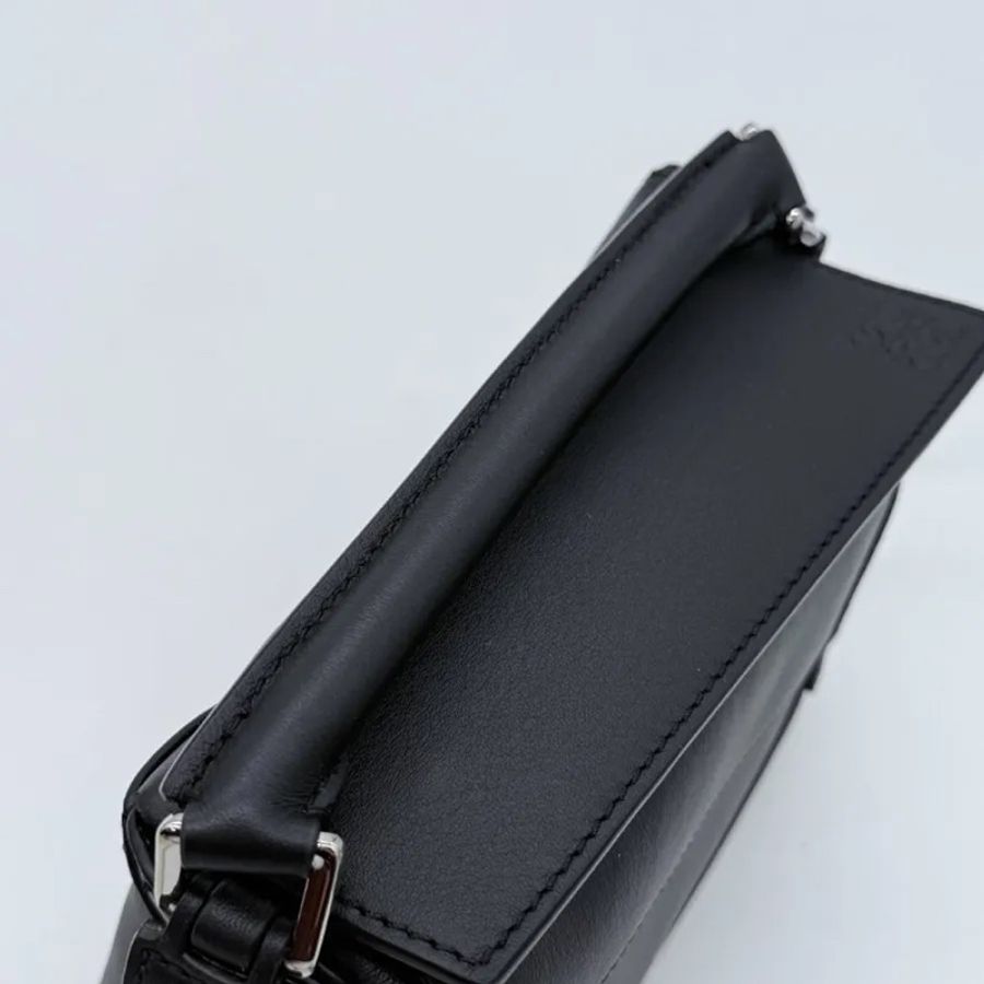 超級新♥️專櫃 15 萬 Loewe 羅威 Mini Puzzle Edge 黑色 牛皮 肩背包 手提包-13