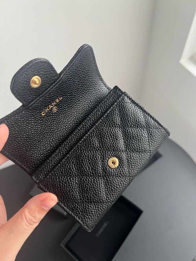 99新 Chanel香奈兒魚子醬卡包,27開有卡,配件:盒子、塵袋-4