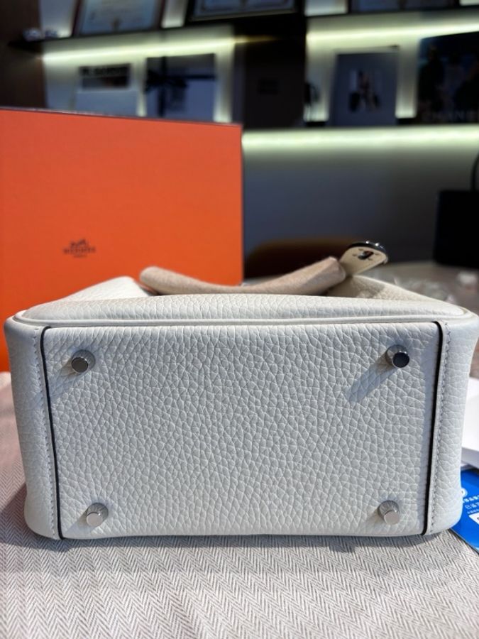 未使用 Hermes 愛馬仕lindy mini 二代 新奶油白 銀扣 tc皮 k刻-5