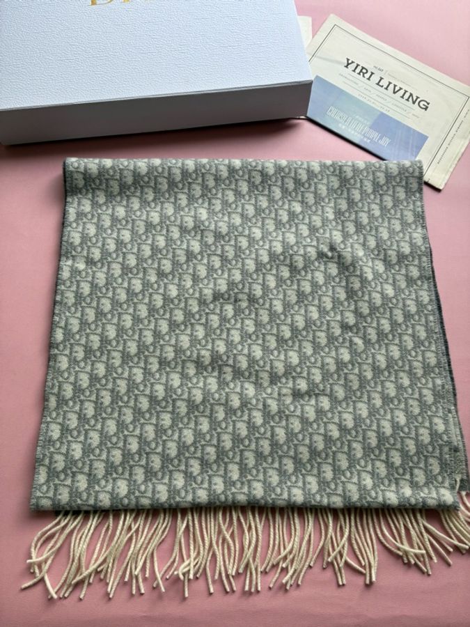 Dior 灰滿版logo雙面圍巾🧣-4