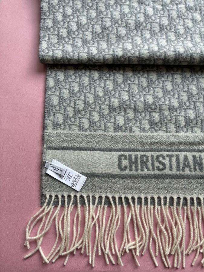 Dior 灰滿版logo雙面圍巾🧣-5