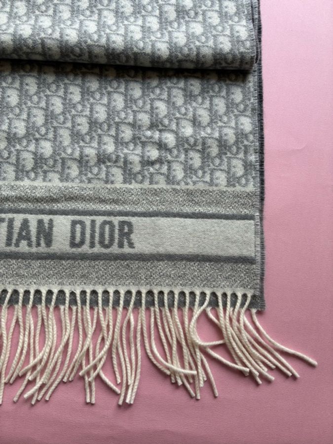 Dior 灰滿版logo雙面圍巾🧣-7