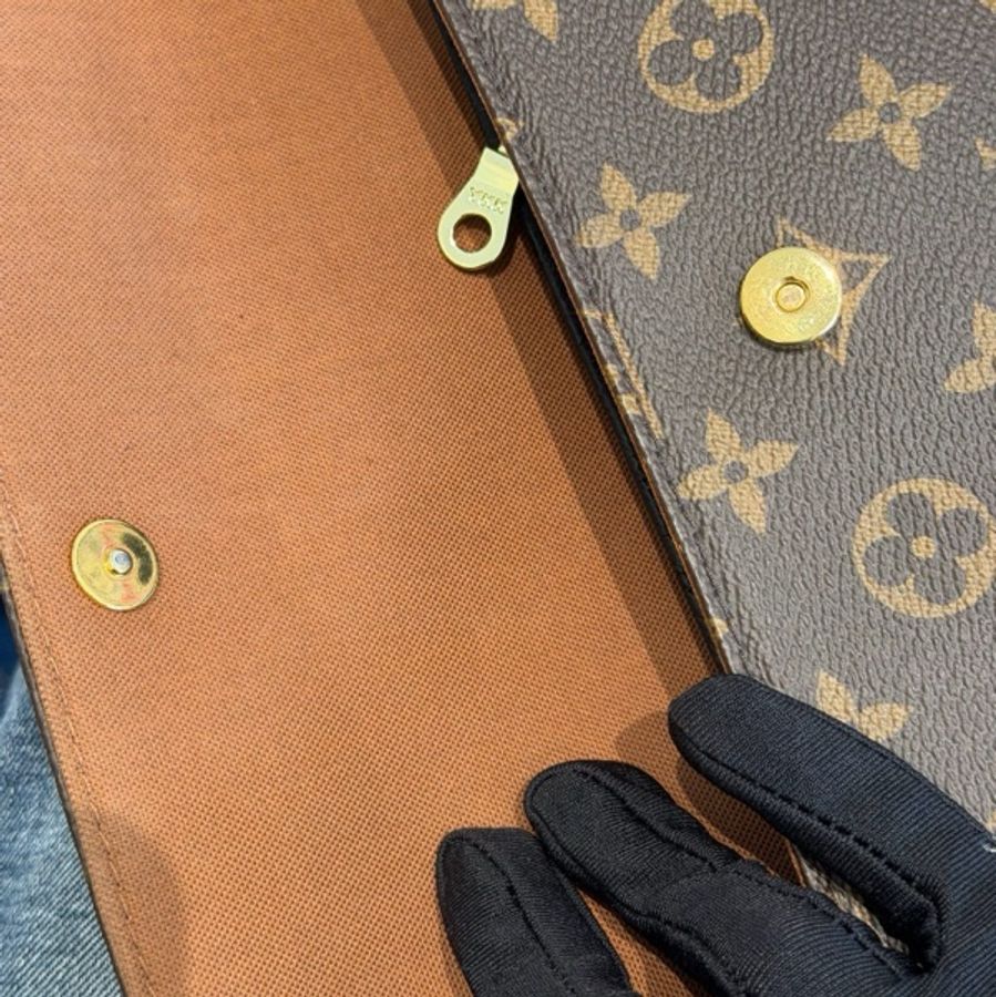 路易威登/Louis Vuitton Wallet On Chain Ivy 尺寸:23.5 x 12 x 4.3-8