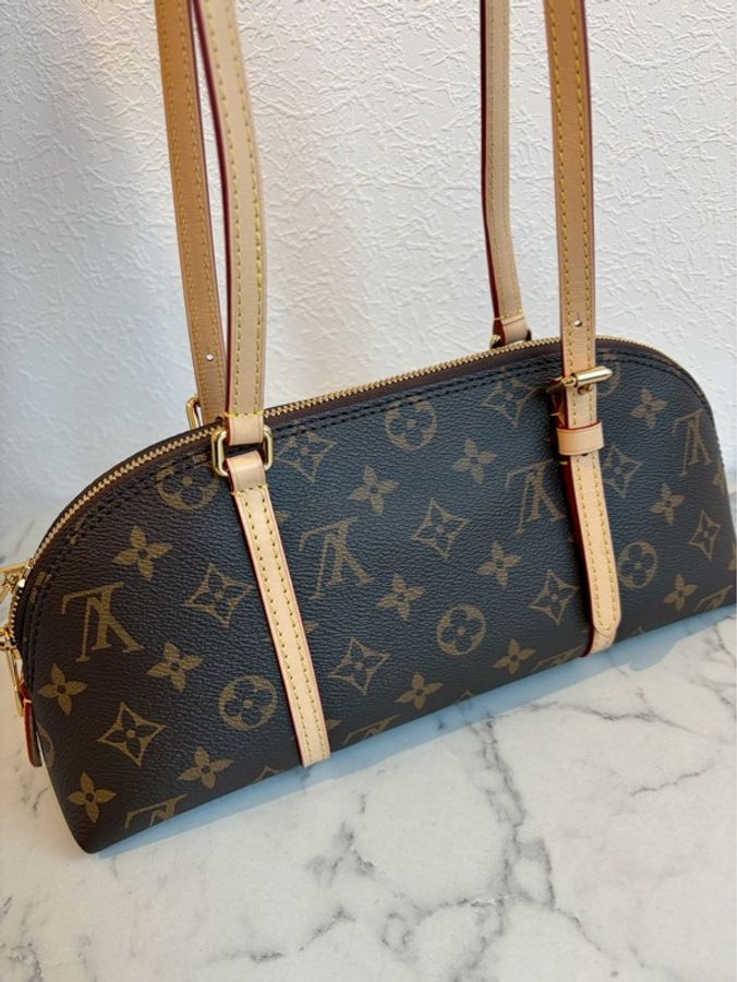 lv 天啊 最新款 肩背包-1
