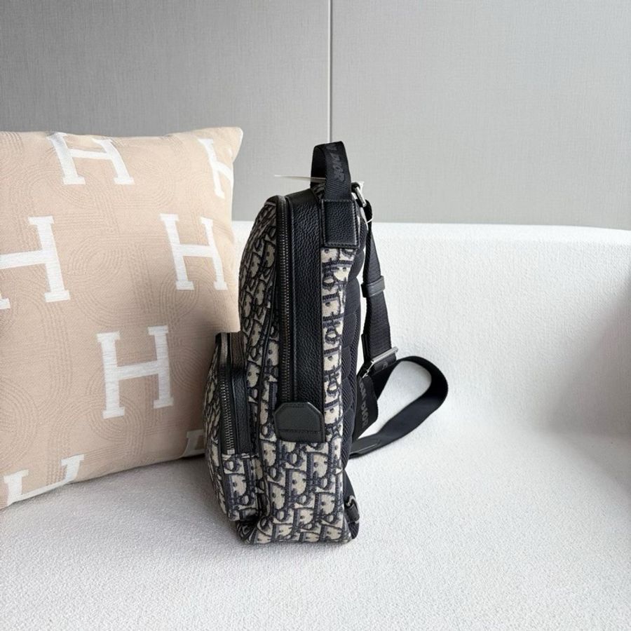 威選精品|Dior Oblique 老花胸包 🎒✨-4