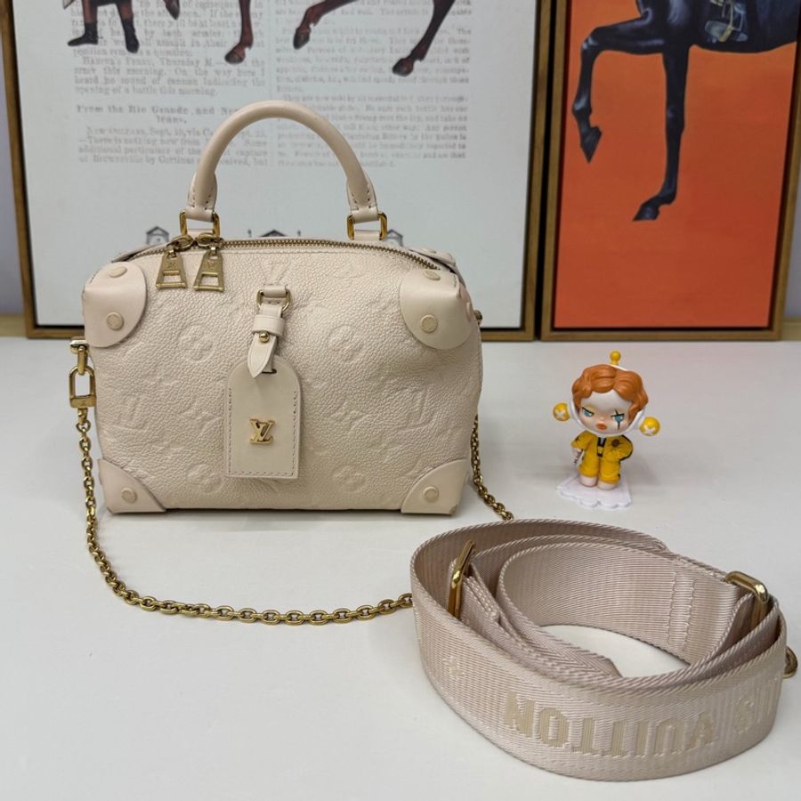 LV 路易威登 PETITE MALLE 八角白色壓紋軟盒子包 芯片款-0