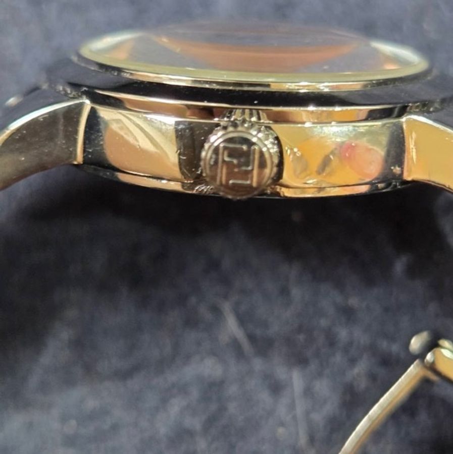 Fendi Orologi 經典系列石英腕錶-13