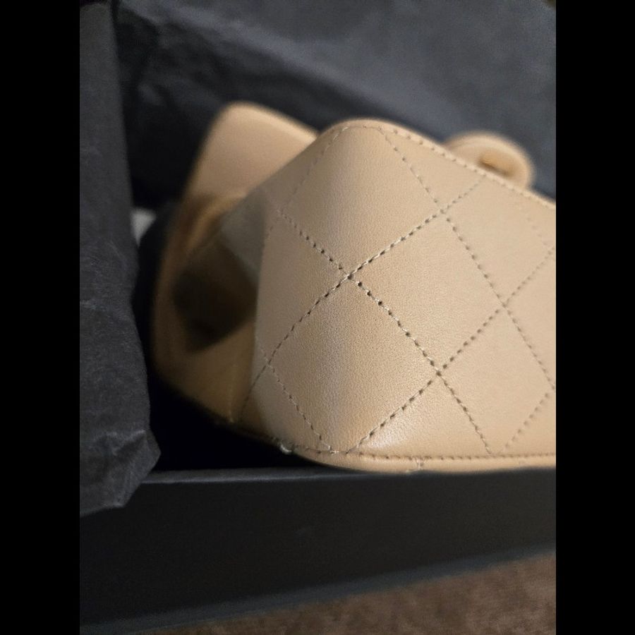 (全新閒置品)Chanel CF25奶茶色-5