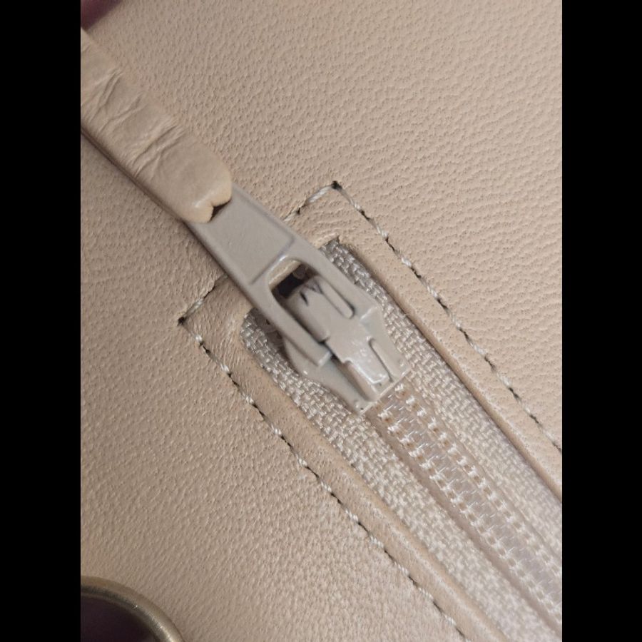 (全新閒置品)Chanel CF25奶茶色-12
