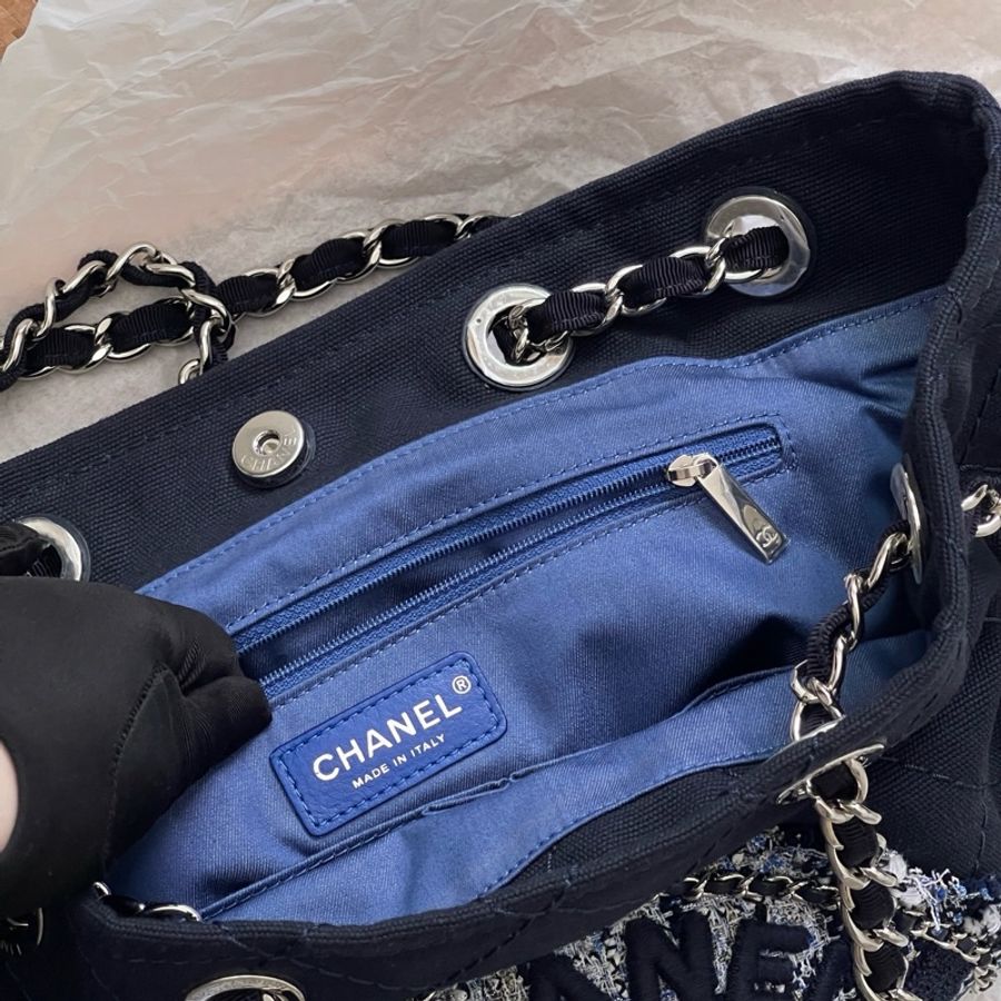Chanel 香奈兒 單寧牛仔包垃圾袋 La Pausa刺繡徽章系列 單肩包-7