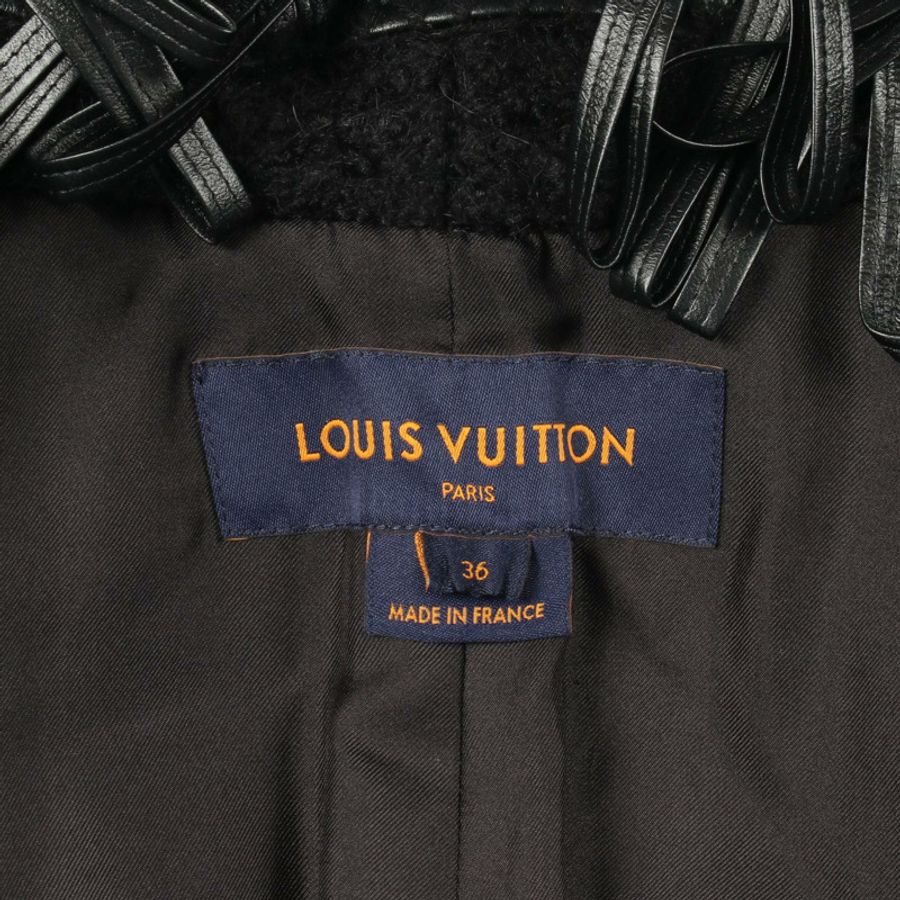 路易威登 (LOUIS VUITTON) 繭型外套,帶流蘇和填充物,其他外套 RW222B OO2 FNMB93 尼龍羊毛 Moheya 黑色 二手 W-2