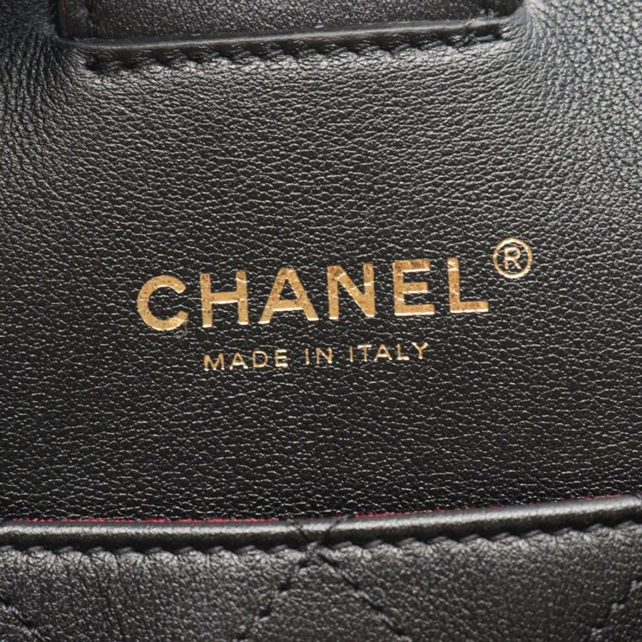 香奈兒 (CHANEL) 絎縫肩背包,黑色皮革,二手,女士,金色五金,CC Coco標誌-3