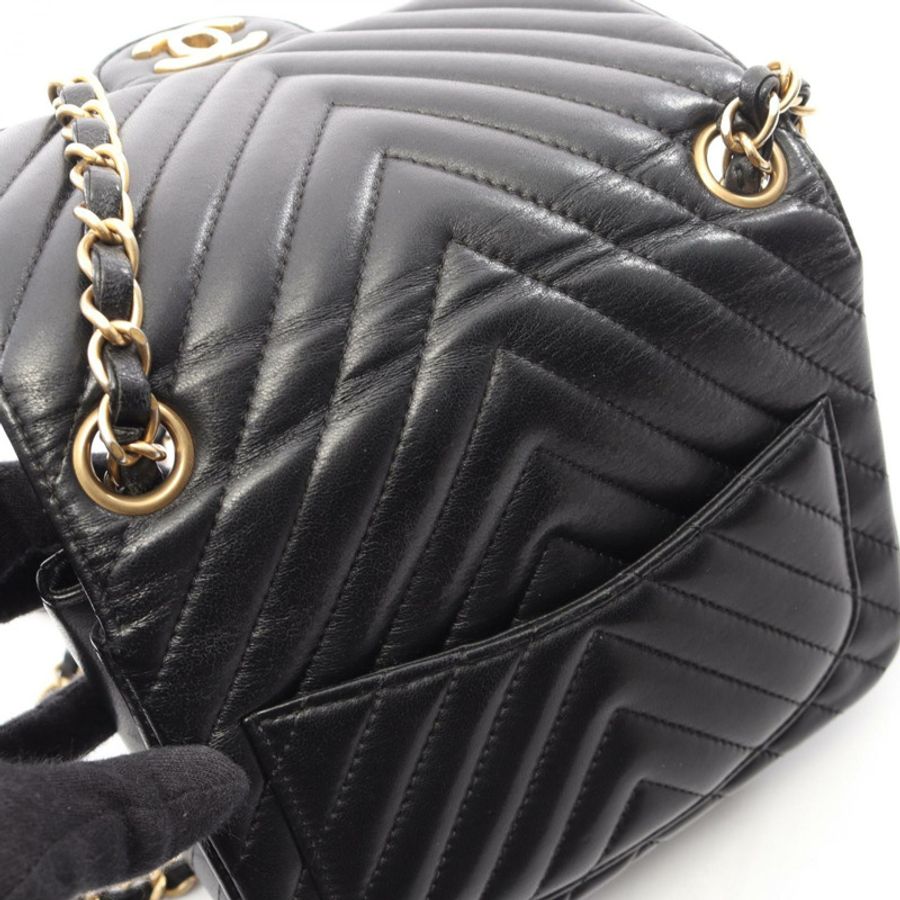 香奈兒 (CHANEL) 人字紋 V 字縫線迷你肩背包 A35200 羊皮 黑色 二手 金色五金 CC-9