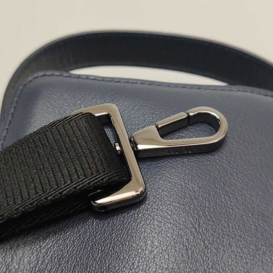 Dior 牛皮拼色字母Logo拉鍊斜背包-10