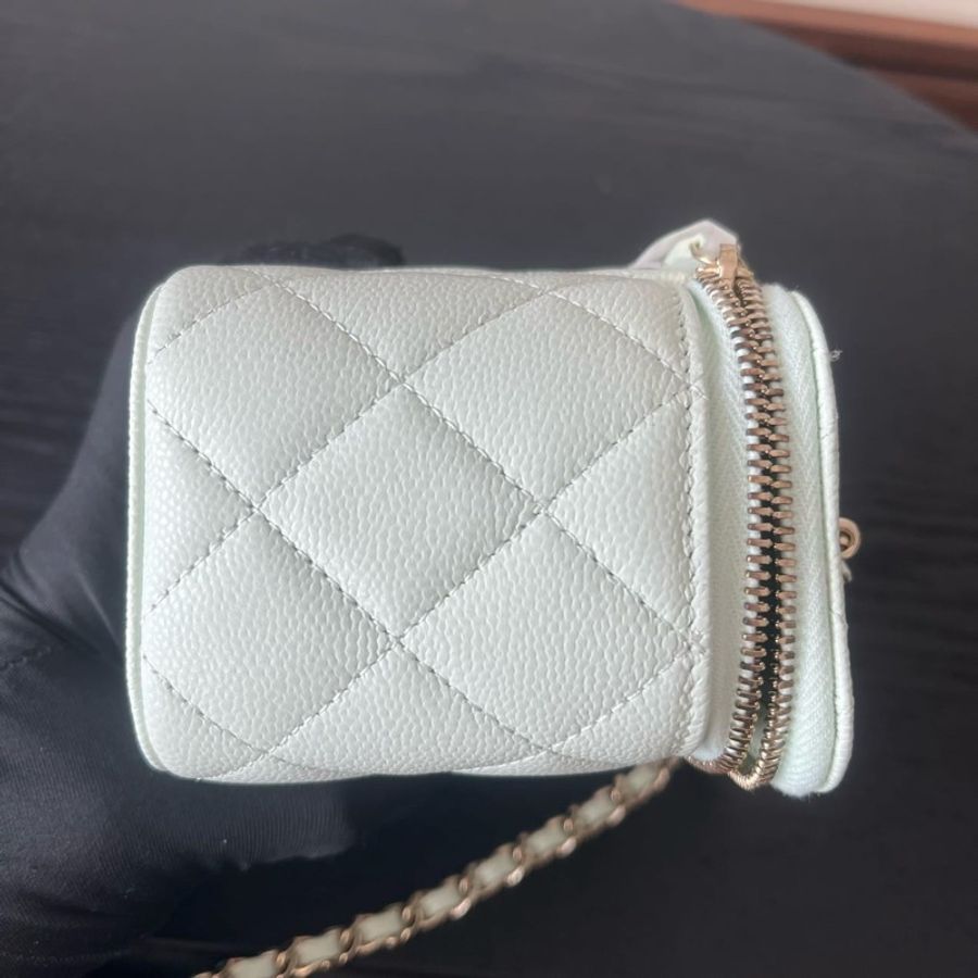 Chanel香奈兒 荔枝紋牛皮小方盒化妝包斜挎包 淡綠色 芯片款,-3