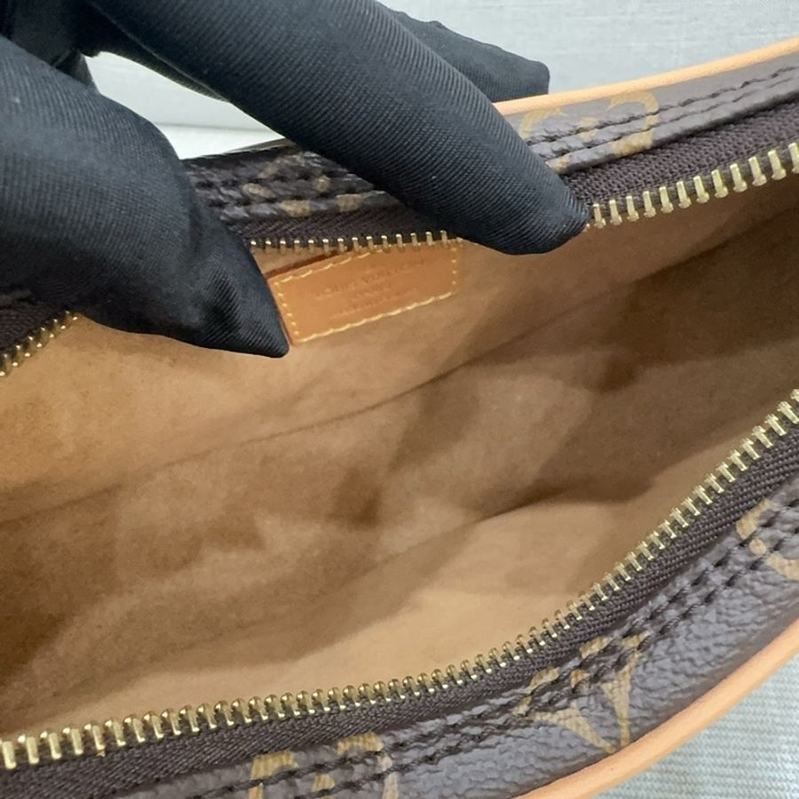 JK國際二手精品✨LV M81098 月亮包 晶片款 購證正本-12