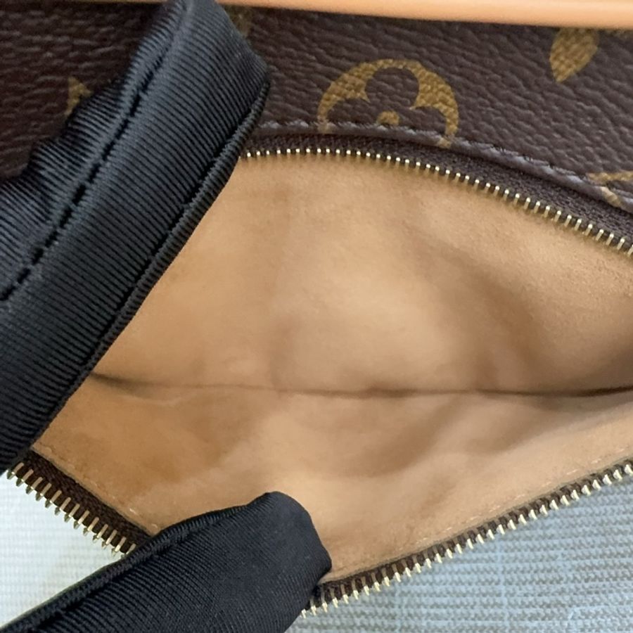 JK國際二手精品✨LV M81098 月亮包 晶片款 購證正本-16
