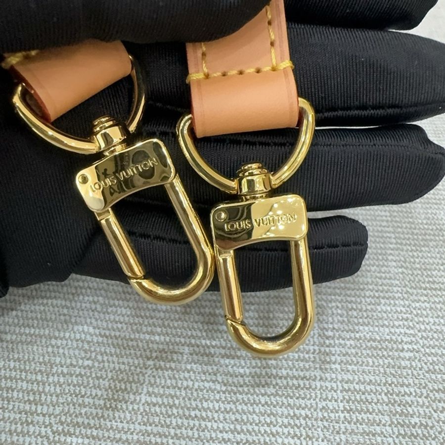 JK國際二手精品✨LV M81098 月亮包 晶片款 購證正本-20