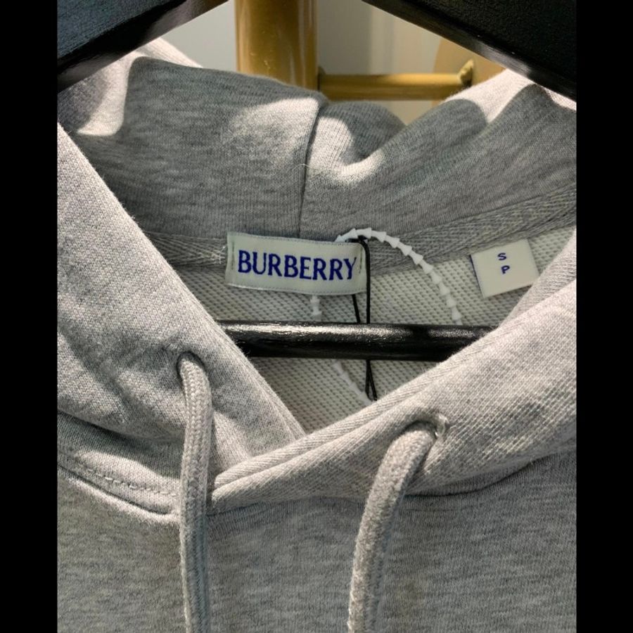 XL/原價2萬9/全新/Burberry 長袖連帽大學棉T-7