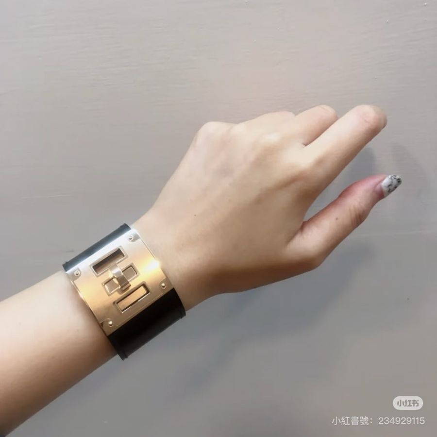 Hermès Kelly 經典寬皮手環-2