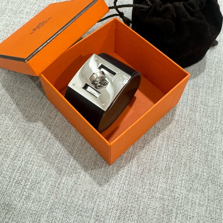 Hermès Kelly 經典寬皮手環-19