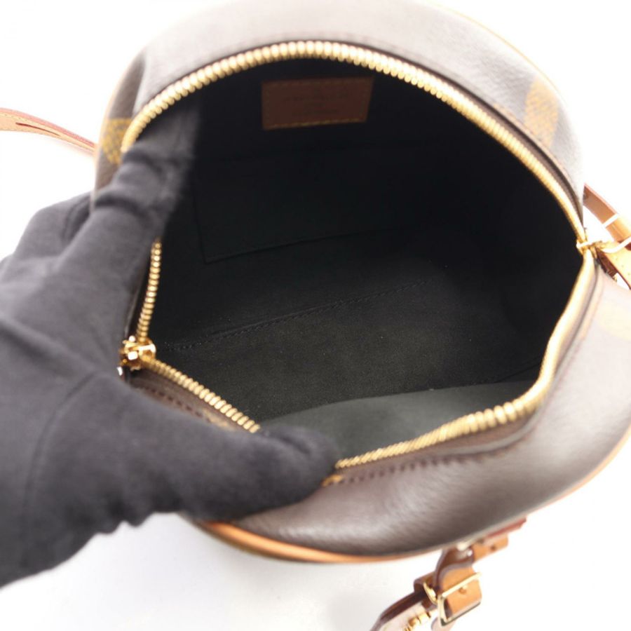 路易威登 Boite Chapeau Souple 單肩包 M44604 Monogram Giant Reverse LV-2