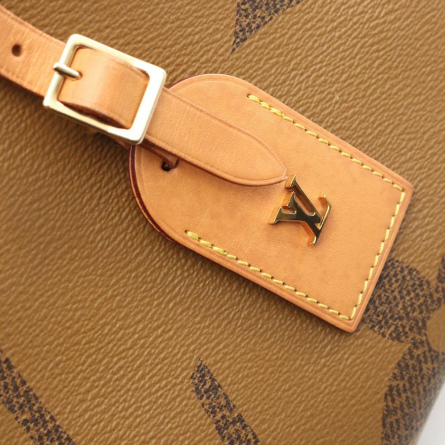 路易威登 Boite Chapeau Souple 單肩包 M44604 Monogram Giant Reverse LV-6
