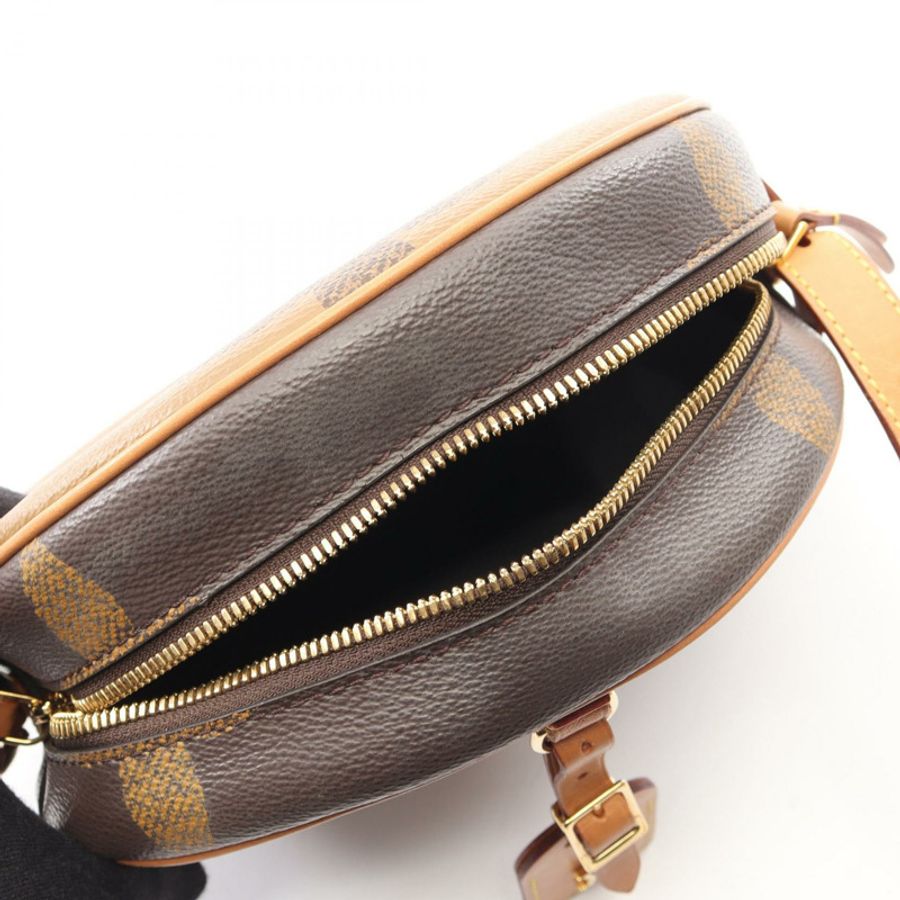 路易威登 Boite Chapeau Souple 單肩包 M44604 Monogram Giant Reverse LV-7