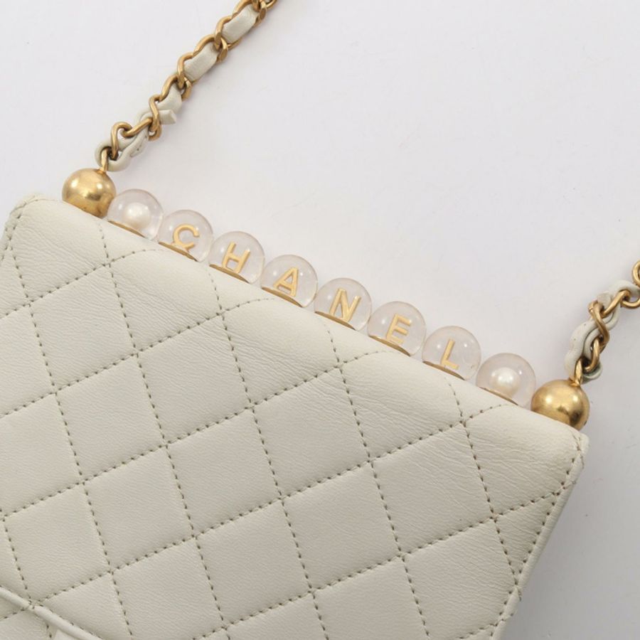 香奈兒 (CHANEL) 絎縫鏈條肩背斜背包 AS0584 白色皮革 GHW 二手 CC-9