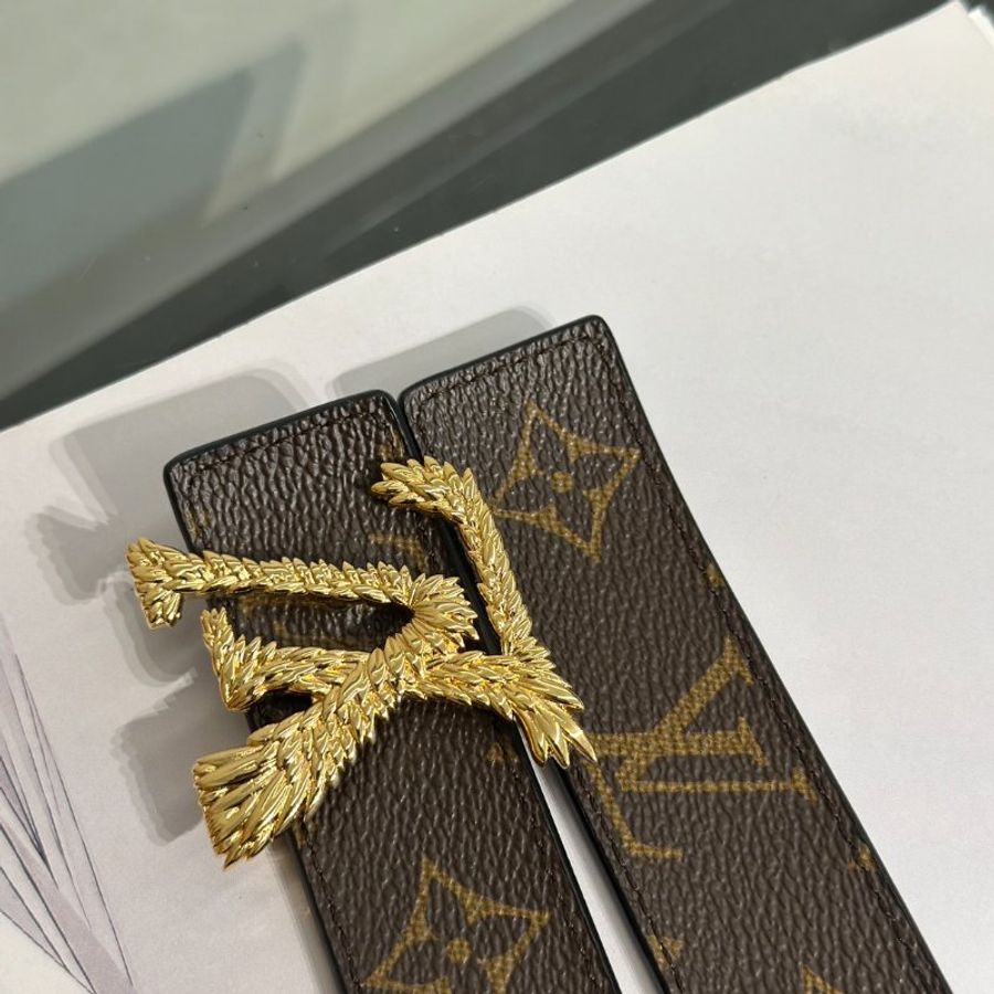 LOUIS VUITTON 羽毛造型釦雙面腰帶 80-4