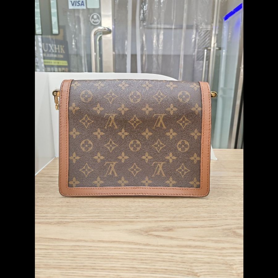LV Dauphine Medium-4