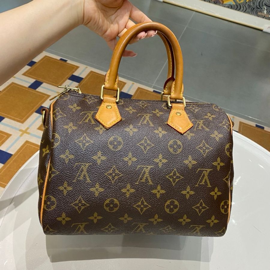 LV路易威登Speedy25老花肩带款斜挎包25*20*15-23